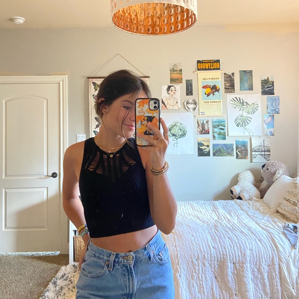 Black ribbed crop top
